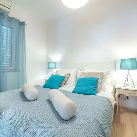 Apartment Boro 2