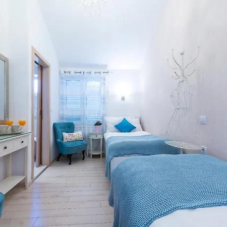 Apartment Boro 2 *